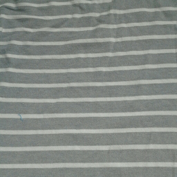 Gray and white striped sweater - Picture 3 of 3